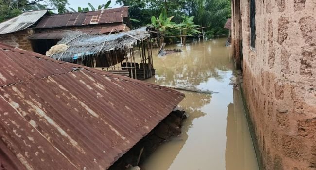 Ebonyi Flood: Fresh Flash Flood Hits Akaeze Community Ebonyi Flood: Fresh Flash Flood Hits Akaeze Community