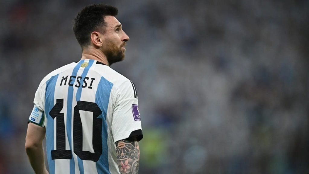 Lionel Messi Retires From Argentina After 21 Years Lionel Messi Retires From Argentina After 21 Years